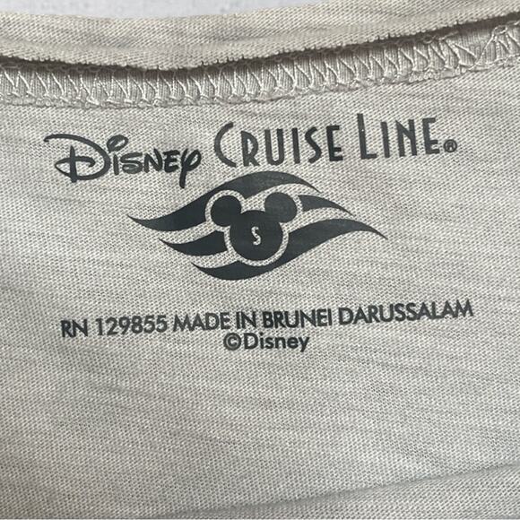 NWT Disney Cruise Line Captain Awesome Mickey Mouse Pocket T Shirt Size Small - Picture 7 of 11
